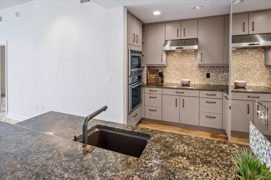 360 Nueces ST #1411, Austin, TX 78701