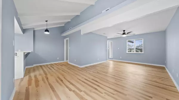 Austin, TX 78753,1112 Village Green DR