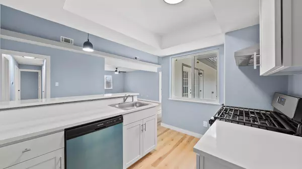 Austin, TX 78753,1112 Village Green DR