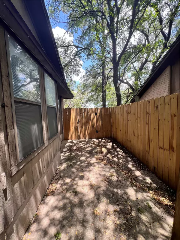 1006 Milford WAY #B, Austin, TX 78745