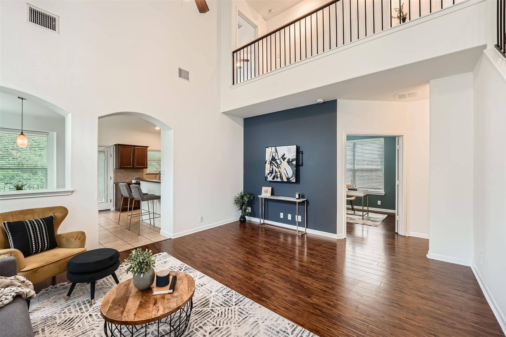 2100 Nestlewood DR, Austin, TX 78754