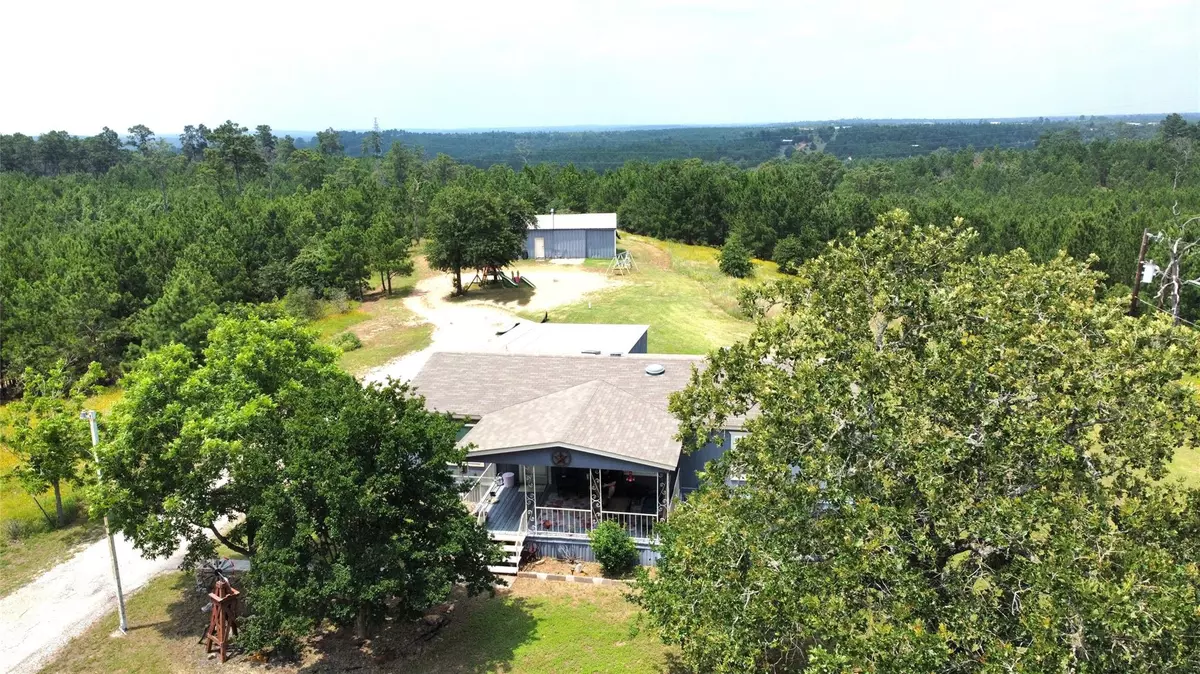 Smithville, TX 78957,296 Cottletown RD