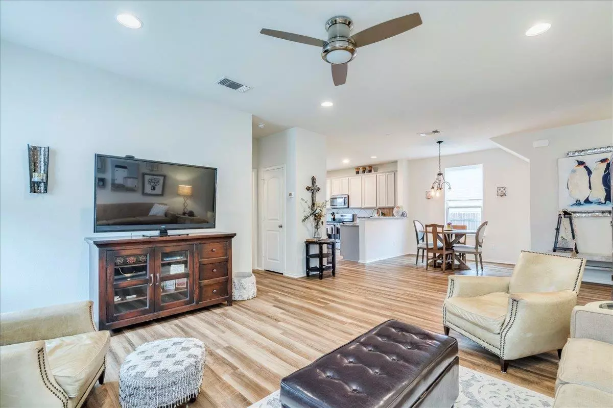 Liberty Hill, TX 78642,264 La Dera DR
