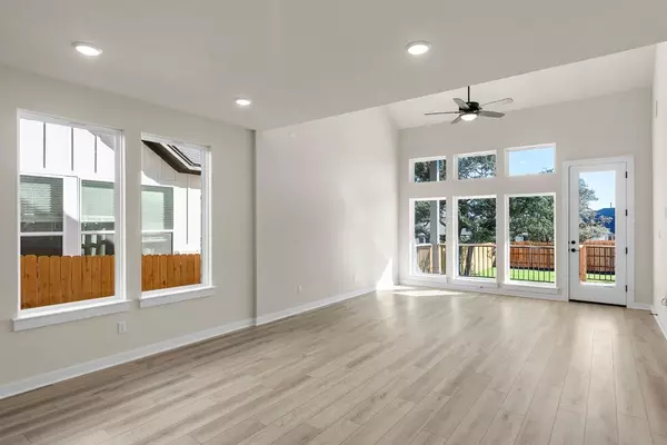 Dripping Springs, TX 78620,1174 North Roger Hanks Parkway