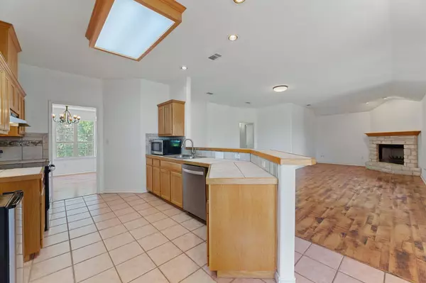 Lago Vista, TX 78645,18682 Champions CIR