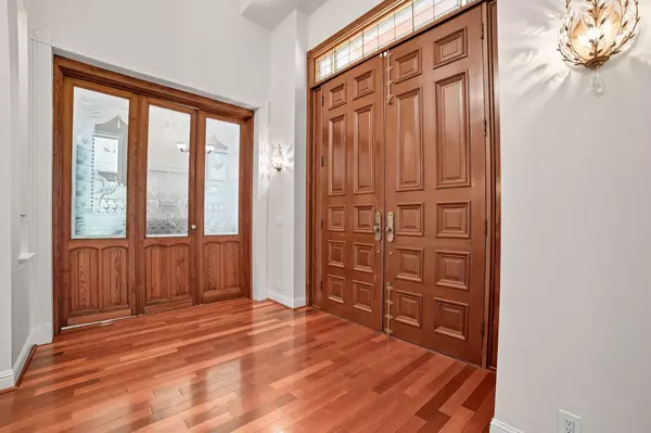 West Lake Hills, TX 78746,500 Konstanty CIR