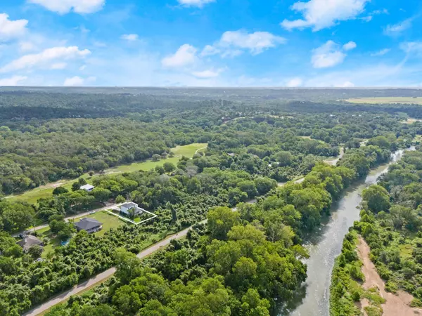 Bastrop, TX 78602,147 Kahana LN