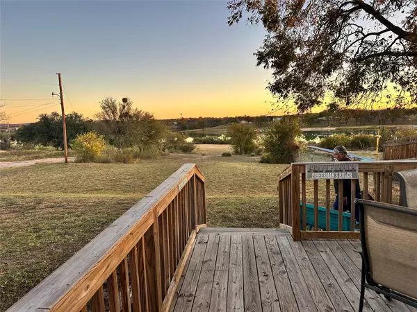 Llano, TX 78643,600 W Ellis ST