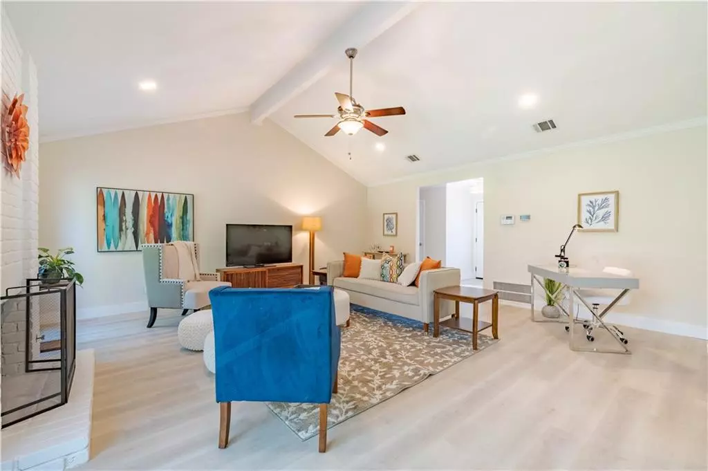 Austin, TX 78745,6713 STAGE COACH TRL