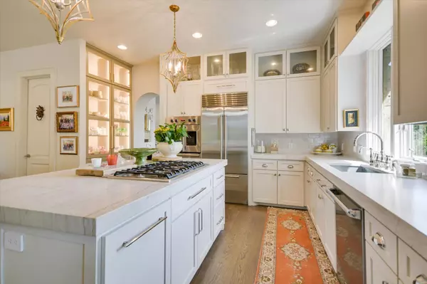 Austin, TX 78735,2305 Barton Creek BLVD #20