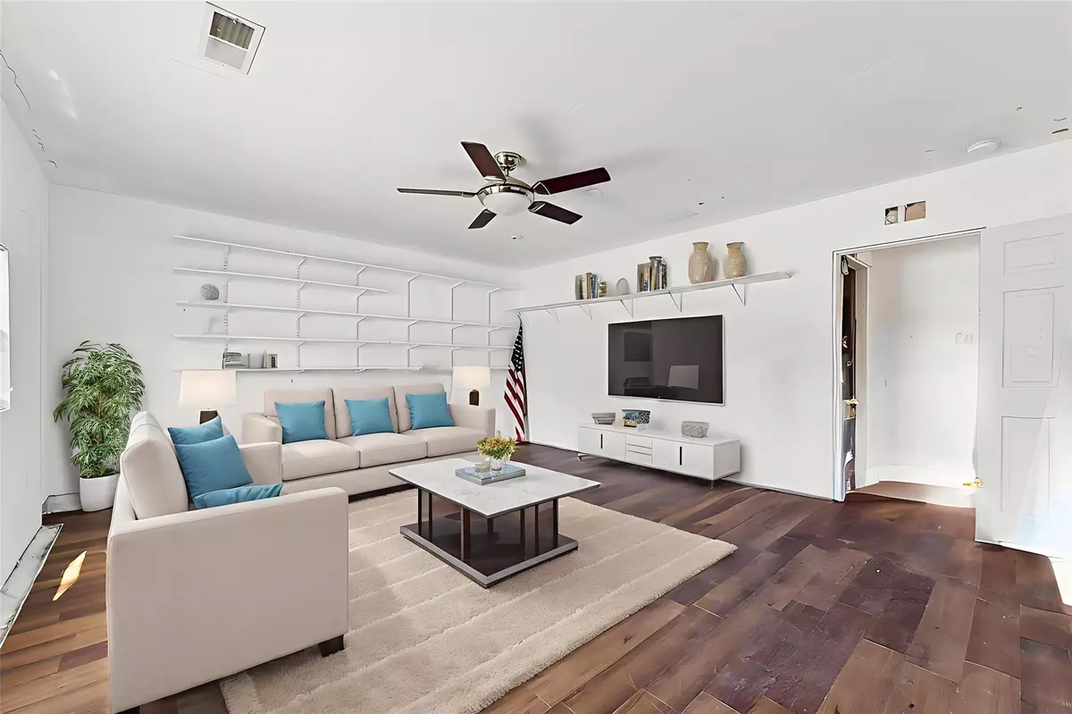 Austin, TX 78749,3810 Leafield DR