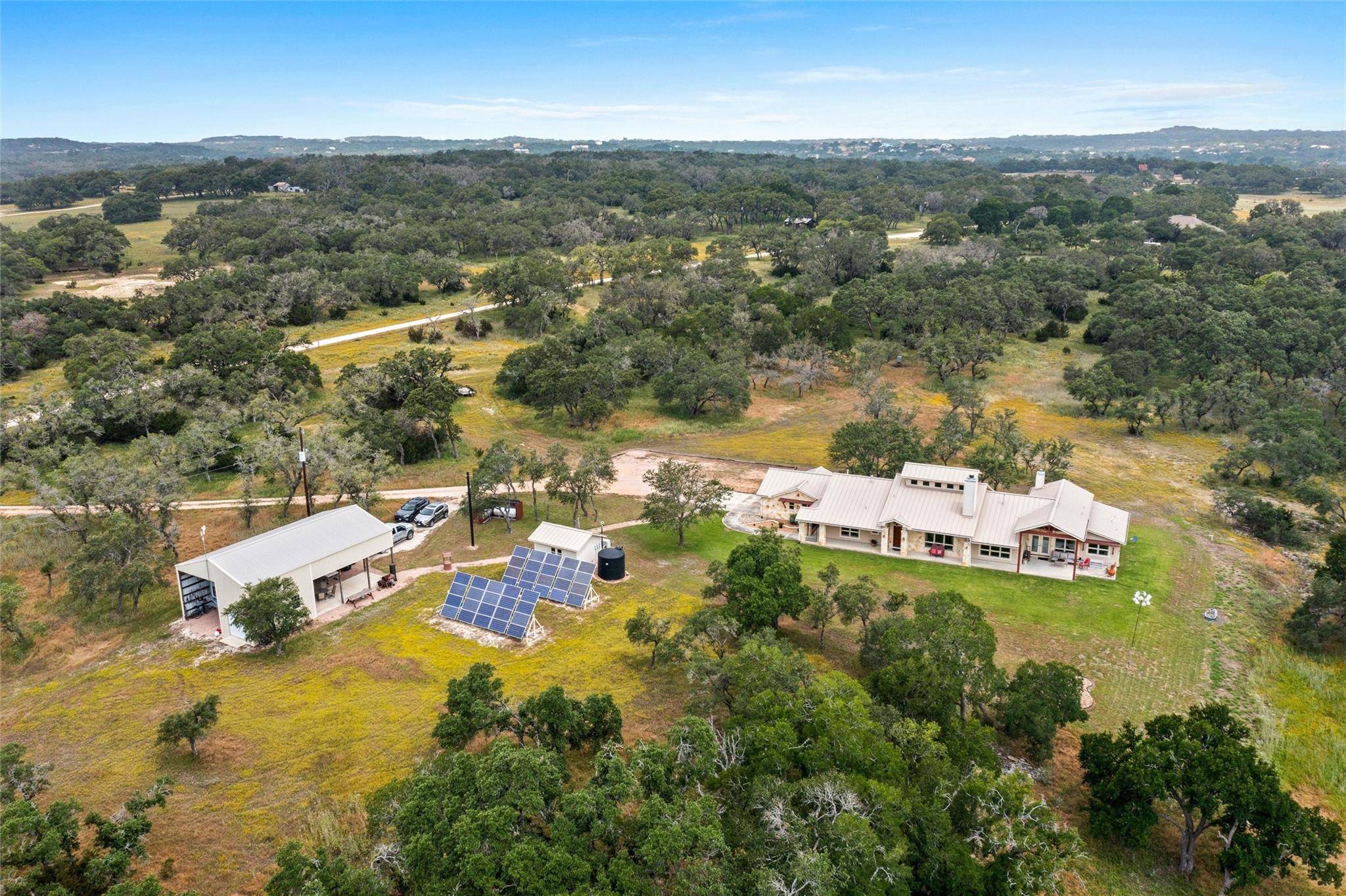 426 Preiss Ranch RD, Blanco, TX 78606
