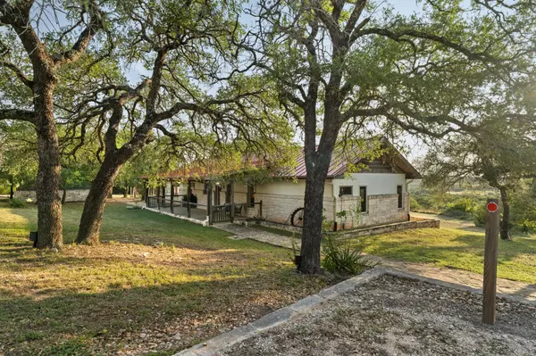 492 Billy Sisson RD, Johnson City, TX 78636