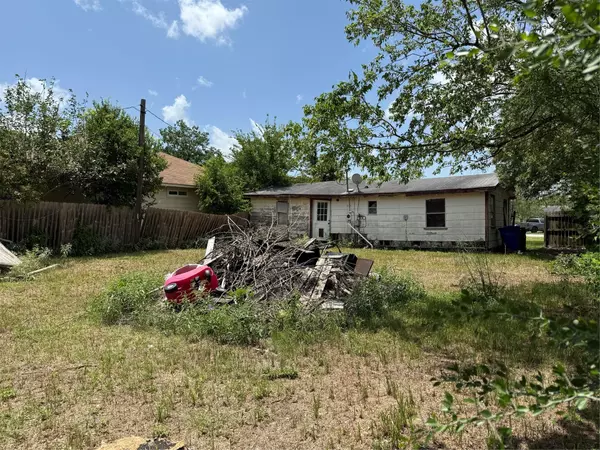 Manor, TX 78653,207 W TOWNES ST