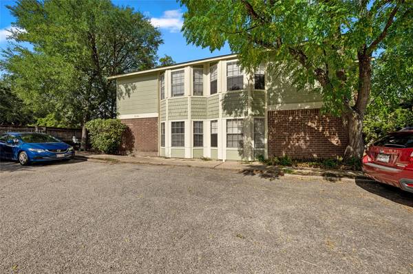 2106 Kirksey DR, Austin, TX 78741