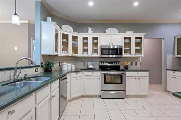 Round Rock, TX 78681,4103 Natural Bridge CT