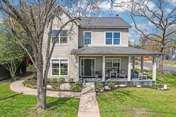 1200 Bouldin Ave,  Austin,  TX 78704