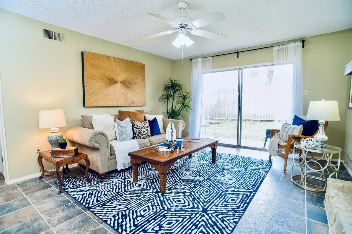 Mcqueeney, TX 78123,551 Terminal Loop RD