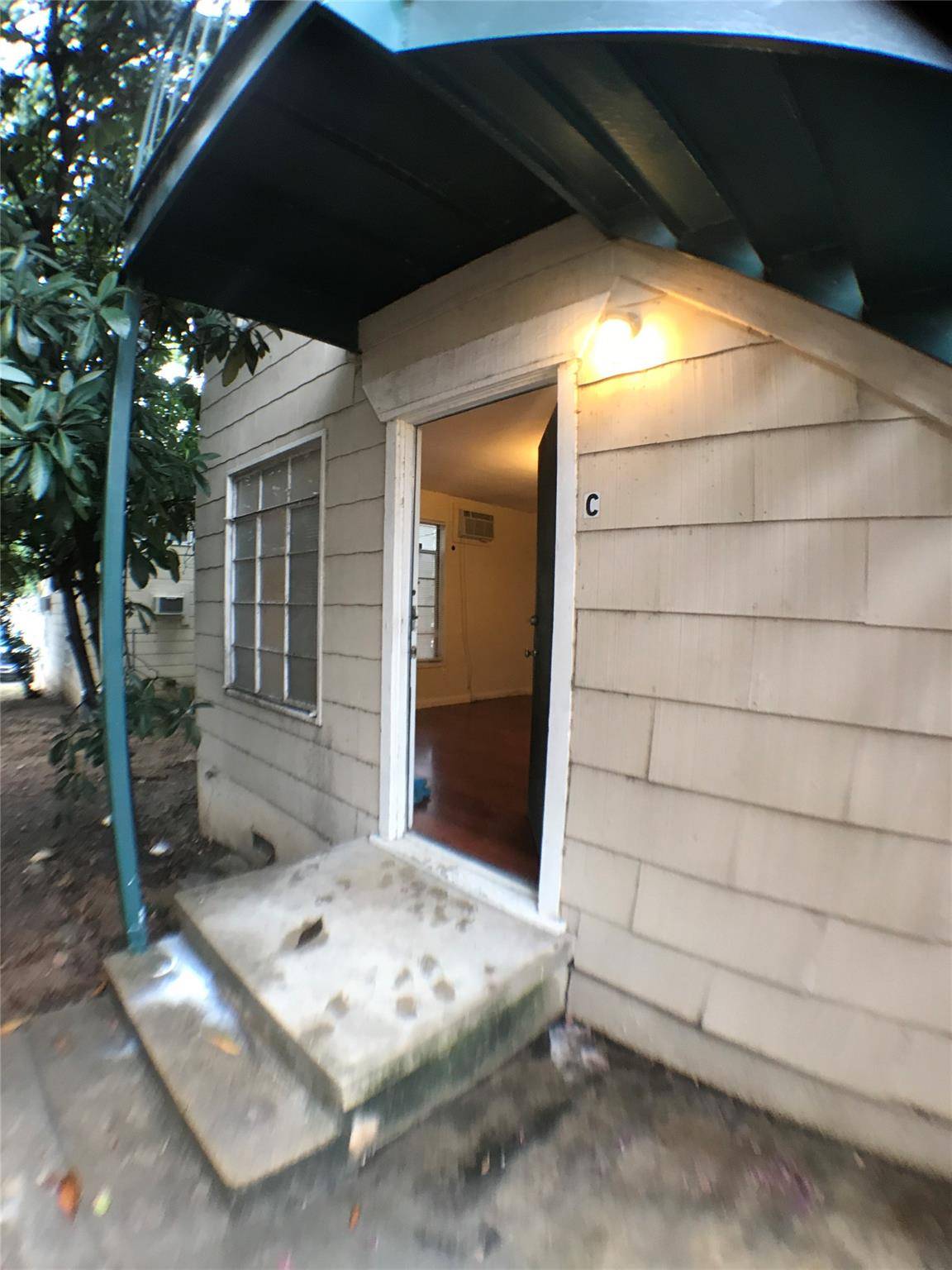 1009 W 25th and 1/2 ST #C, Austin, TX 78705