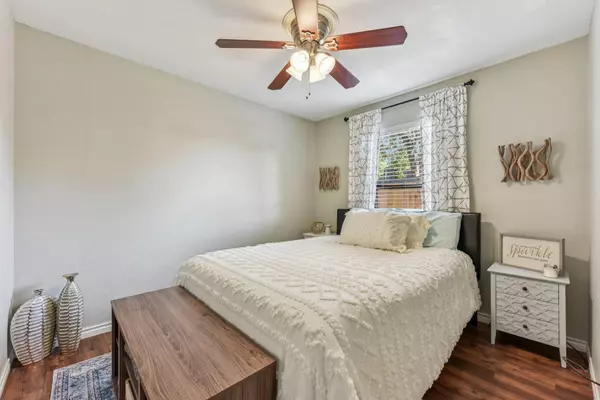 1624 Aquarena Springs DR #B111, San Marcos, TX 78666