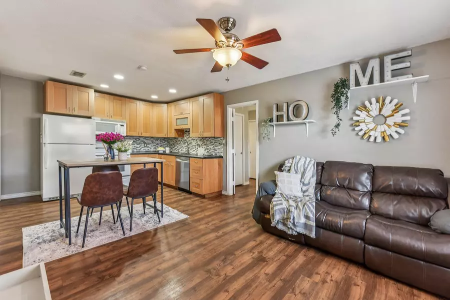 1624 Aquarena Springs DR #B111, San Marcos, TX 78666