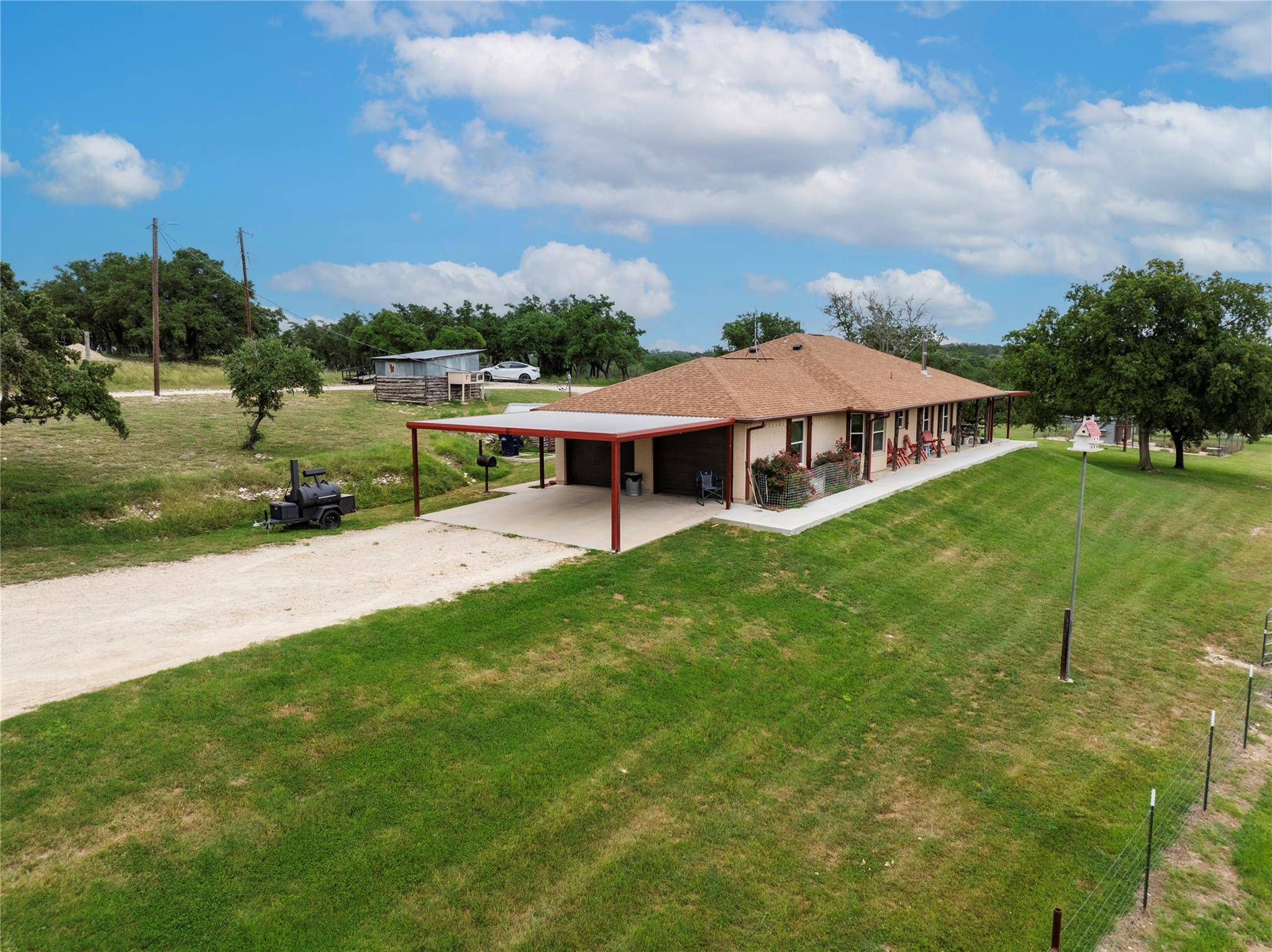 Florence, TX 76527,908 Spring Creek RD