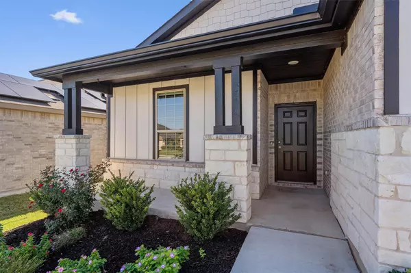 Taylor, TX 76574,216 Janice RD