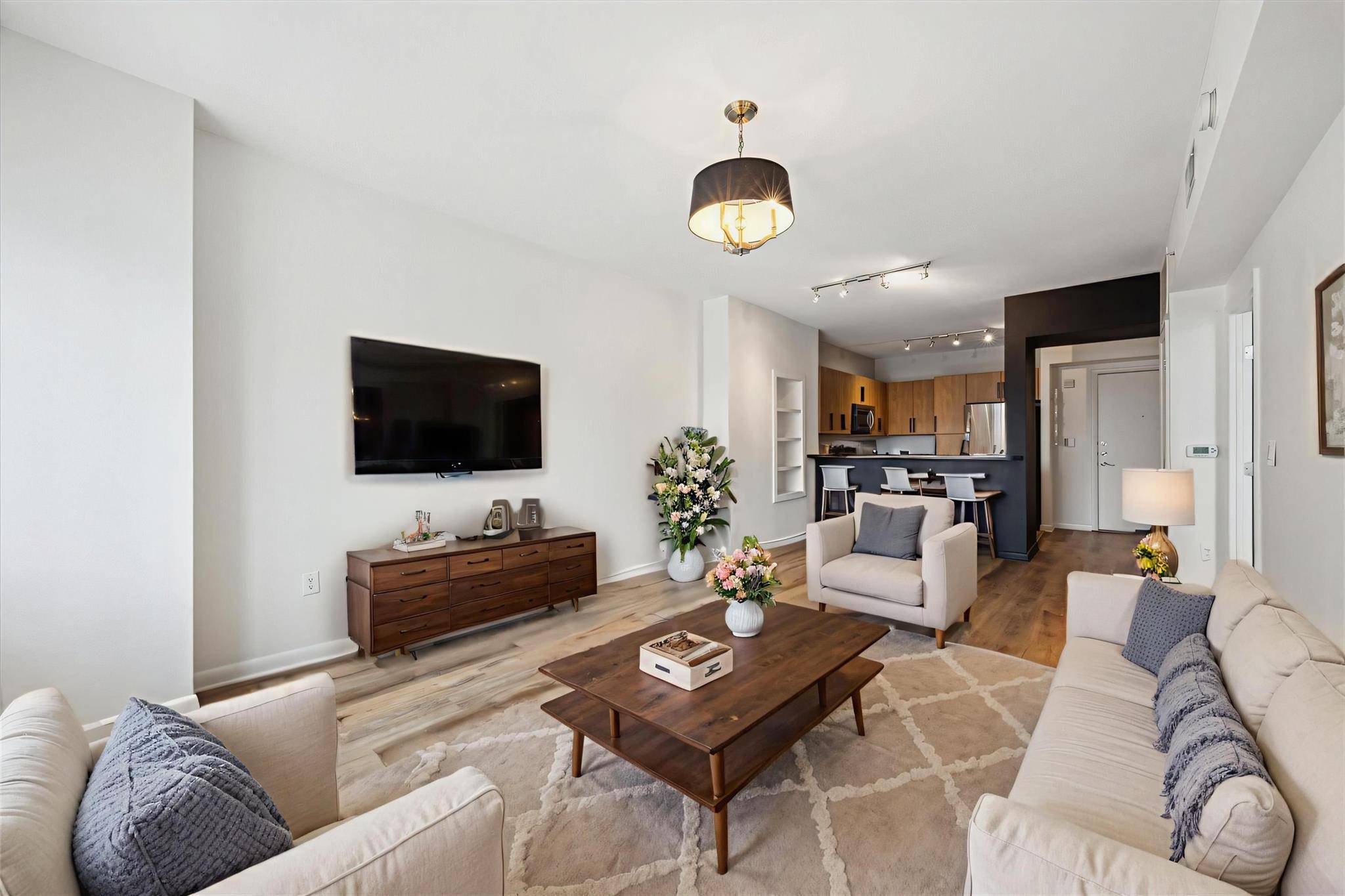 54 Rainey ST #815, Austin, TX 78701