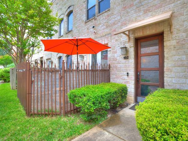 1202 S Flores ST #102, San Antonio, TX 78204