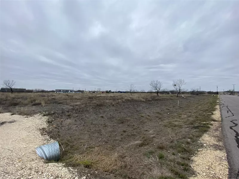 316 Lobo LOOP, Hondo, TX 78861