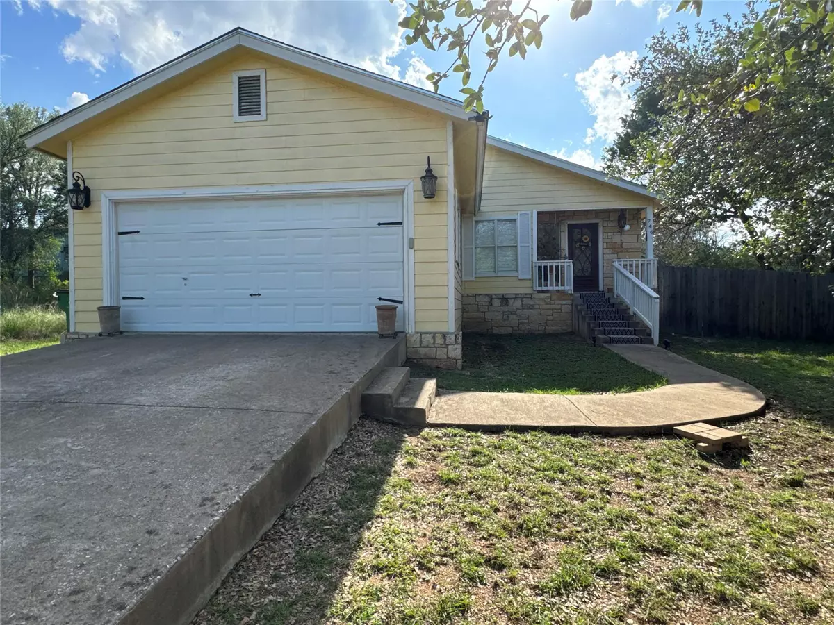 Cottonwood Shores, TX 78657,746 Pecan LN
