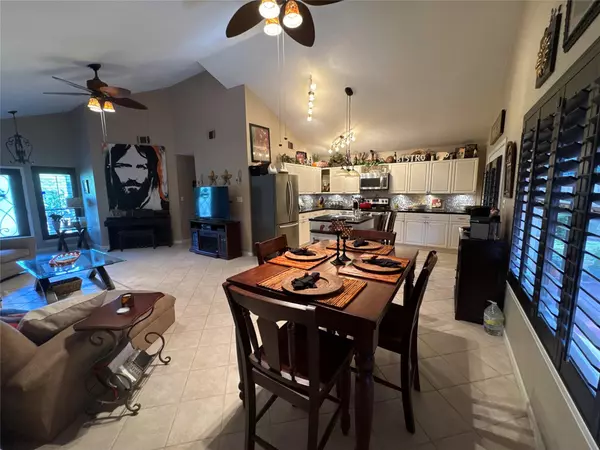 Cottonwood Shores, TX 78657,746 Pecan LN