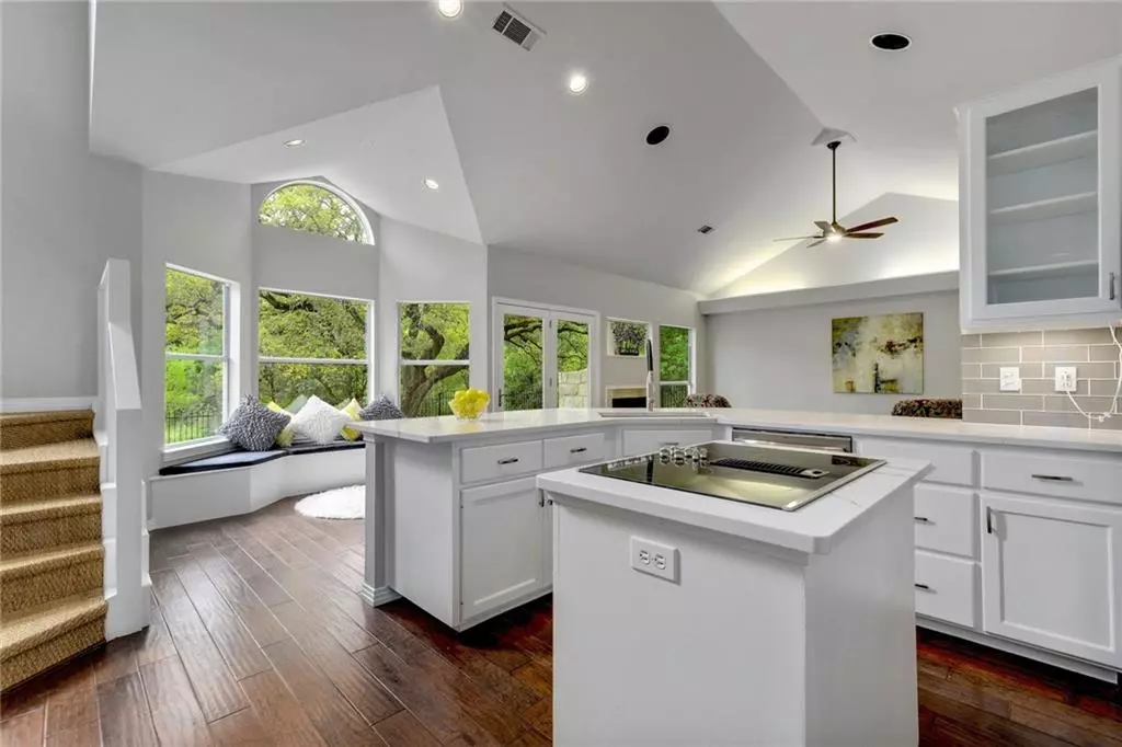 West Lake Hills, TX 78746,803 Westbrook DR