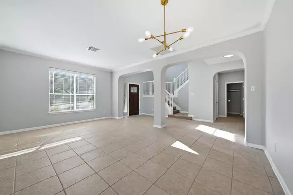 Austin, TX 78735,7404 Journeyville DR