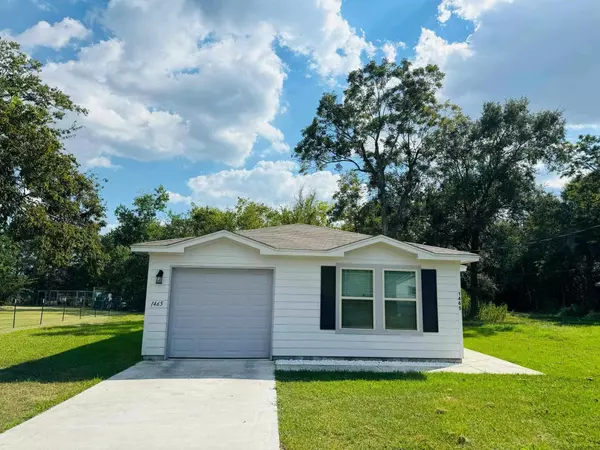 1465 W Highland DR, Beaumont, TX 77705