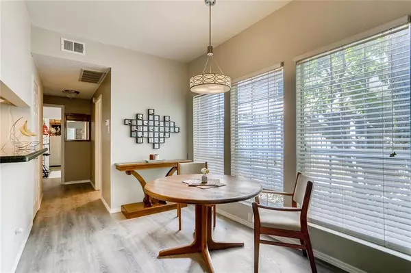 700 S 1st ST #101, Austin, TX 78704