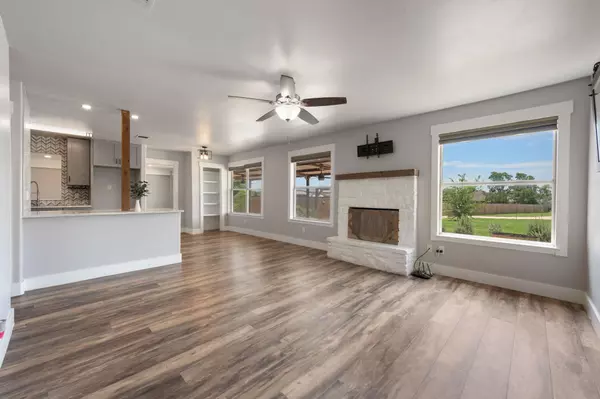 Liberty Hill, TX 78642,104 ROUND UP DR