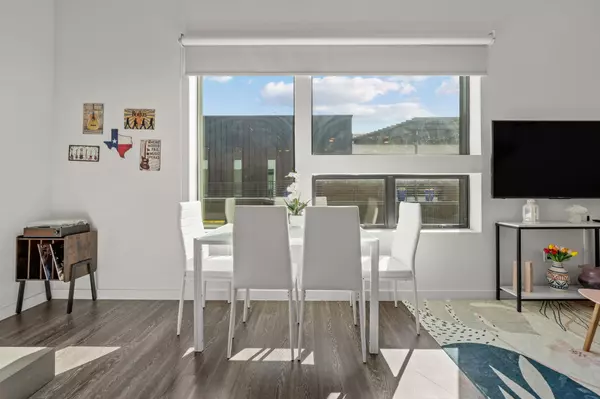 Austin, TX 78702,49 Navasota ST #210