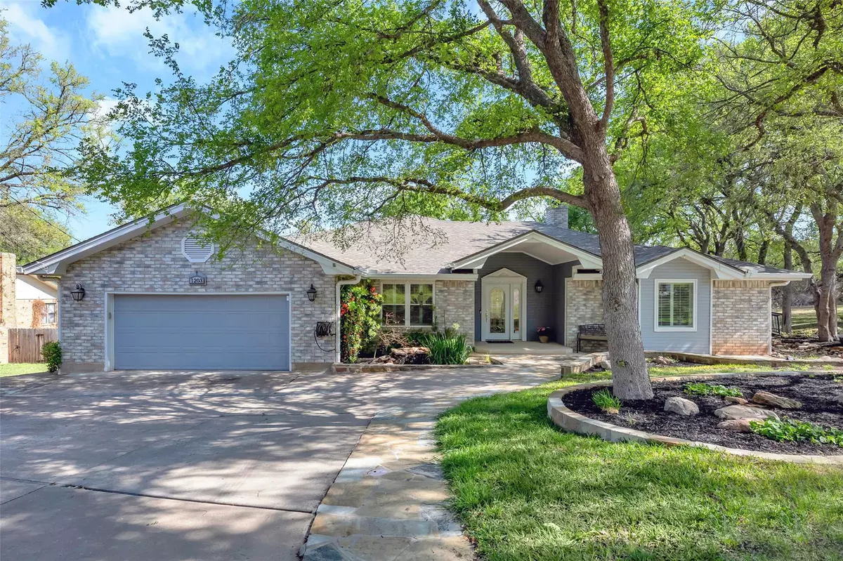 Marble Falls, TX 78654,1203 Doe RUN