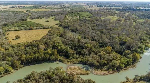 290 Frels RD, Yoakum, TX 77995