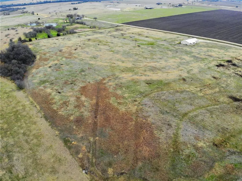 Thrall, TX 76578,1469 County Road 451 RD