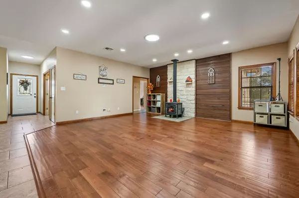 Liberty Hill, TX 78642,225 Foust DR