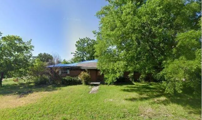 210 E Browning ST, Manor, TX 78653