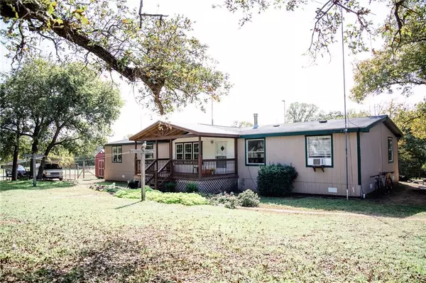 299 Highline DR, Bastrop, TX 78602