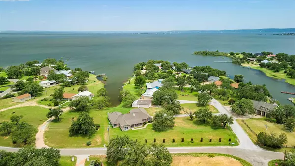 200 Apache Trail ST, Burnet, TX 78611