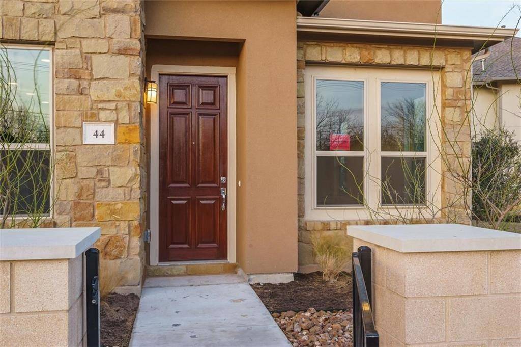 Austin, TX 78741,6814 E Riverside DR #44