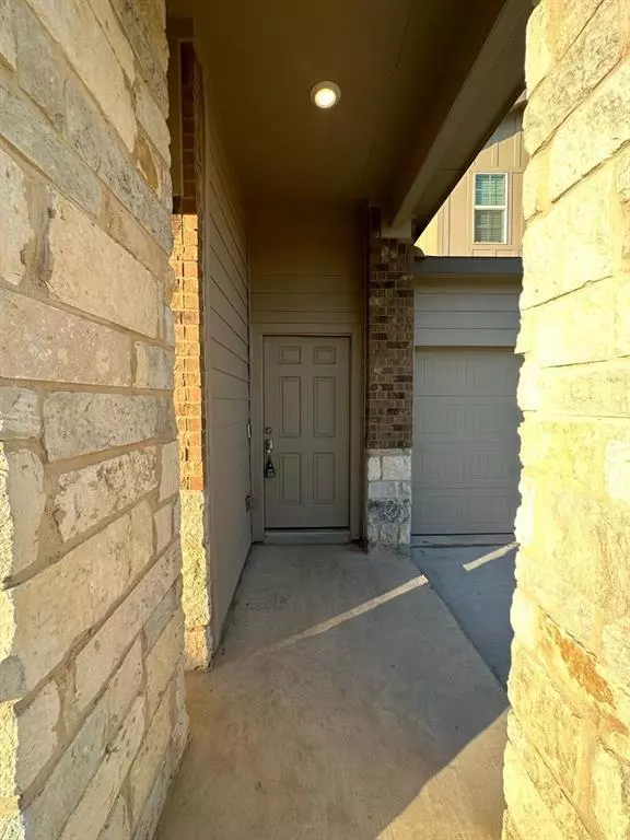 Kyle, TX 78640,220 otter RD