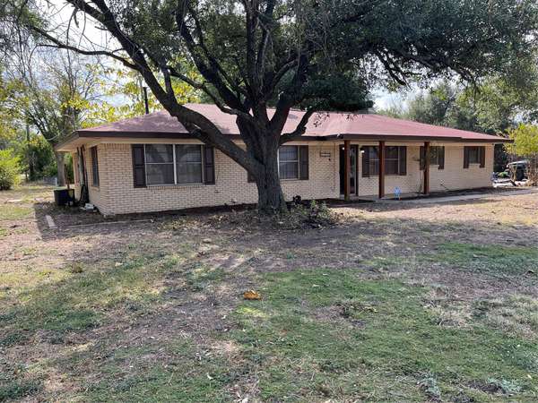 1133 W Bell ST, Bartlett, TX 76511