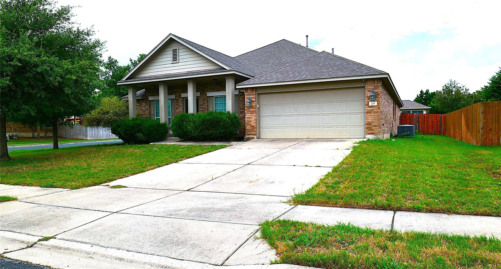 201 Hale Irwin LOOP, Round Rock, TX 78664