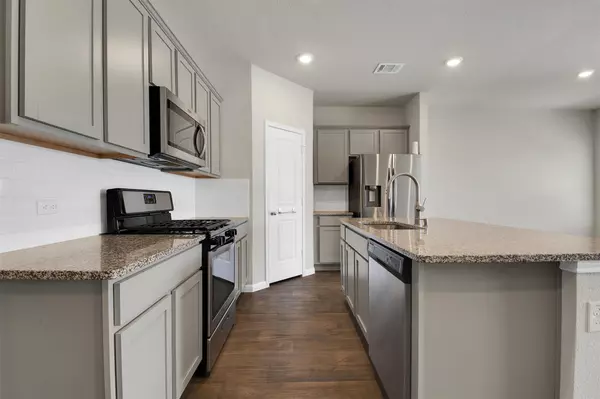 Manor, TX 78653,19621 Ann Richards Ave